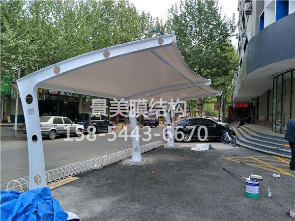張店和平街道辦事處停車棚